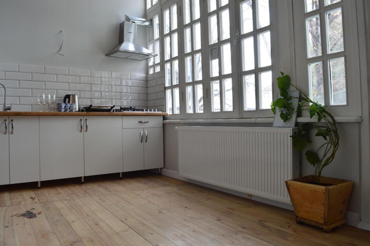 Woodmood Hostel 트빌리시 외부 사진